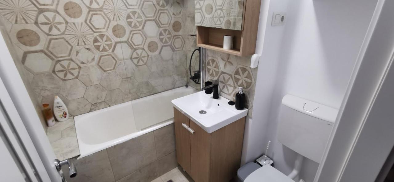 Appartamento Ana Studio Târgu-Mureş Esterno foto